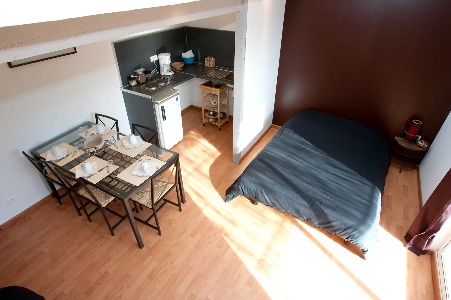 JF1W6236_resultat Studio à louer domaine réception Saint Bacchi mariage et événements privés et professionnels Jouques